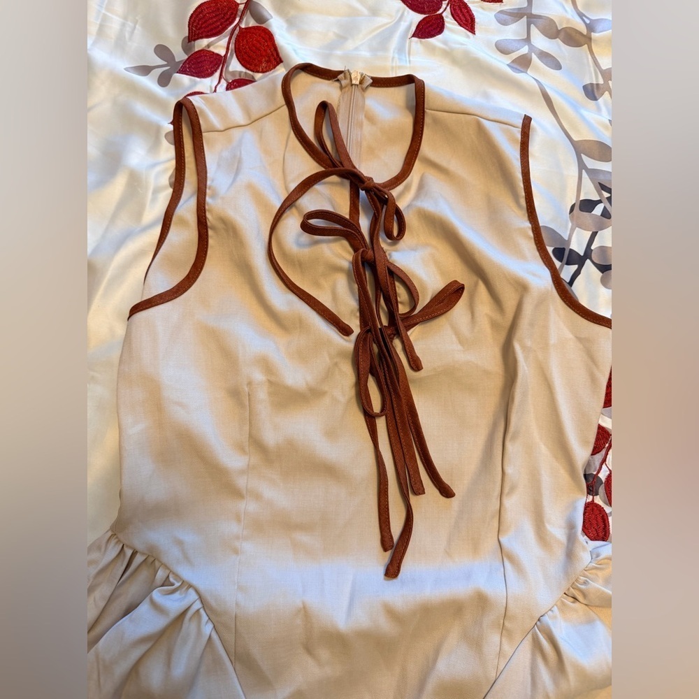 Beige & Brown Three Tie Bow Design Mini Dress spring summer ruched waist - Picture 2 of 7